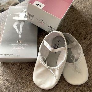 Pre K Girls NEW Misty Copeland 8.5 Ballet Shoes